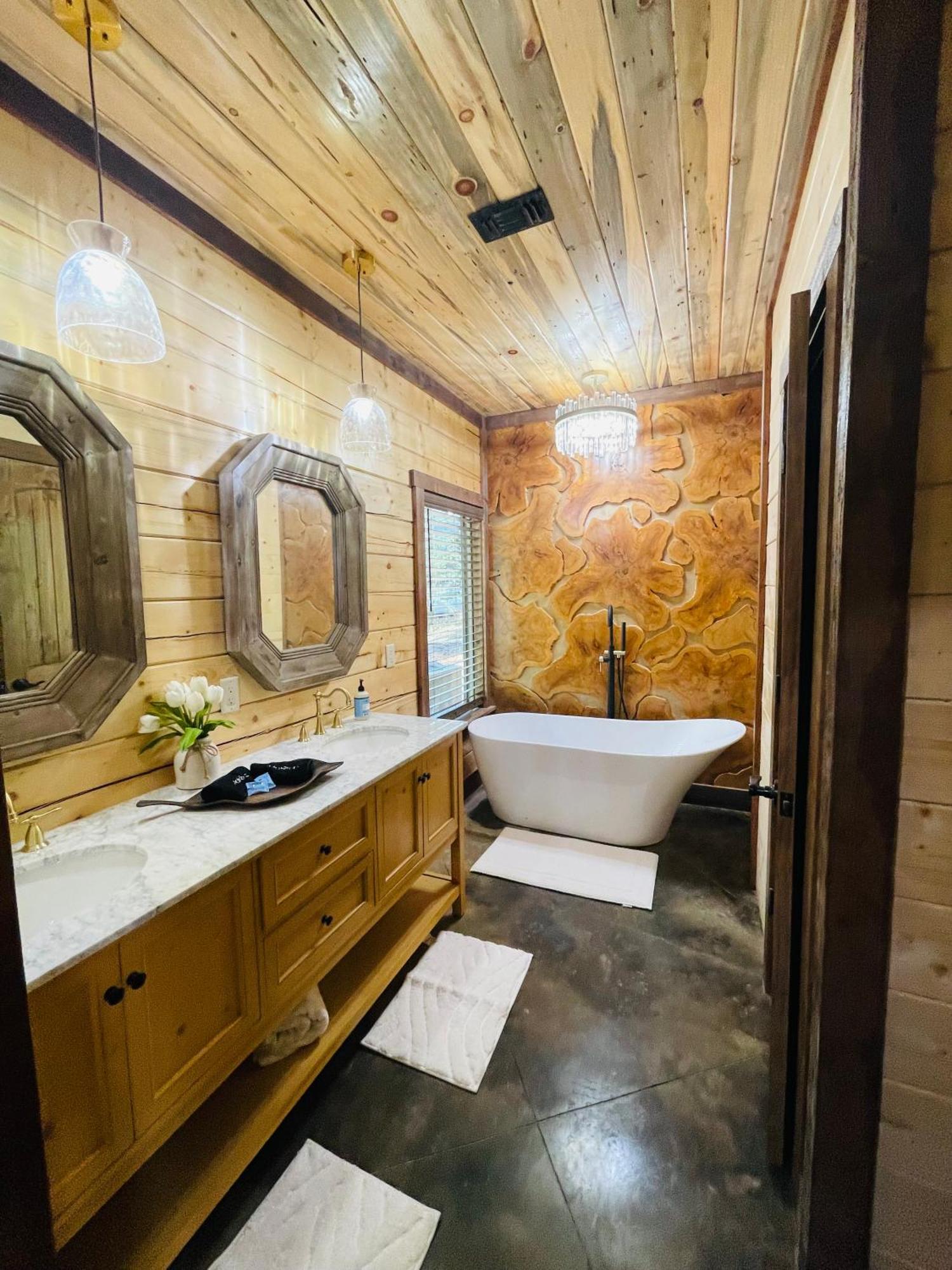 Wolf Creek Luxury Cabin Броукън Боу Екстериор снимка