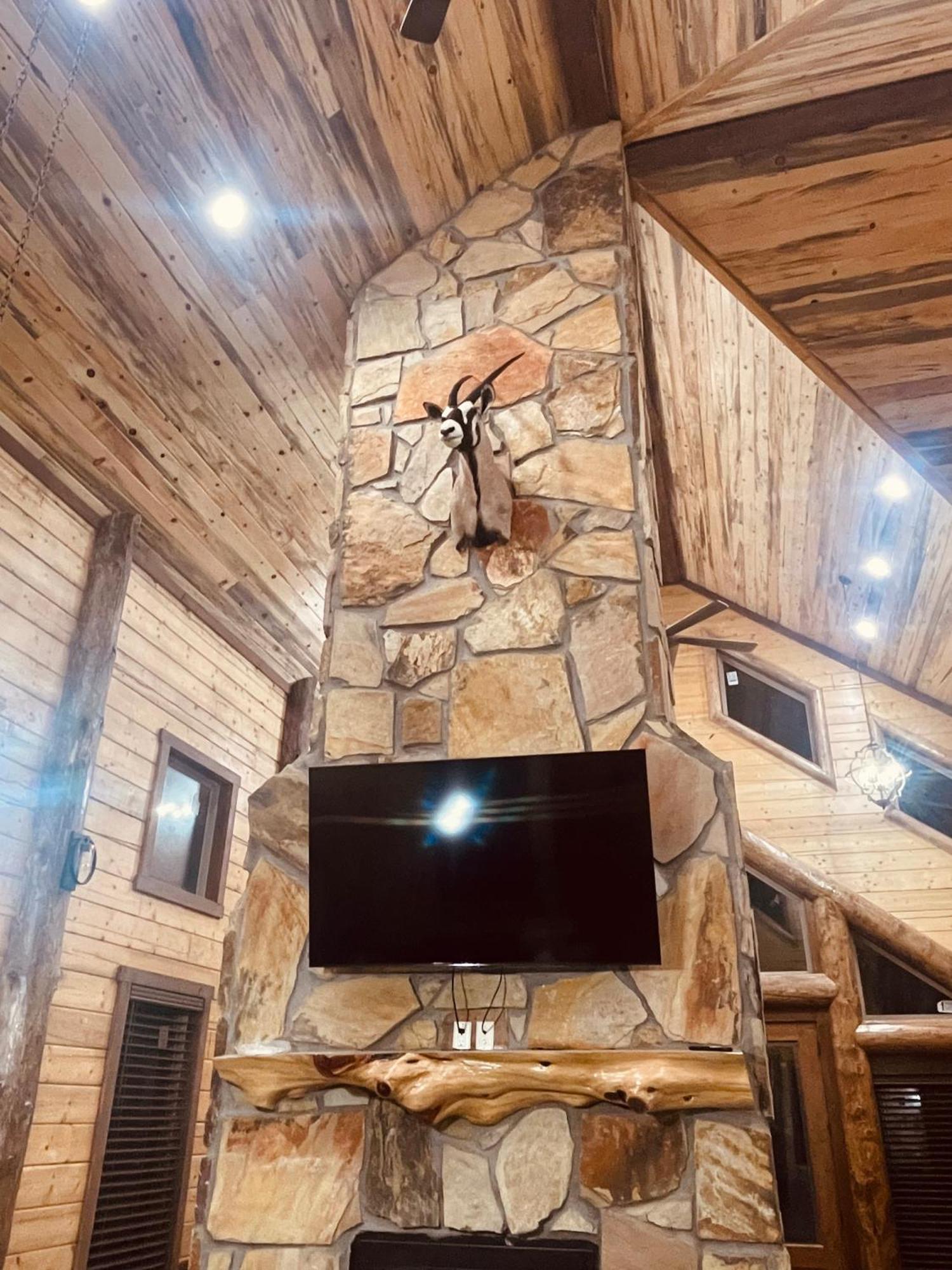 Wolf Creek Luxury Cabin Броукън Боу Екстериор снимка